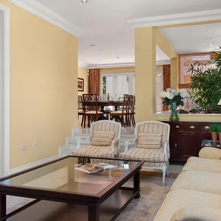 Vakantiehuis Karat Villa Elegance